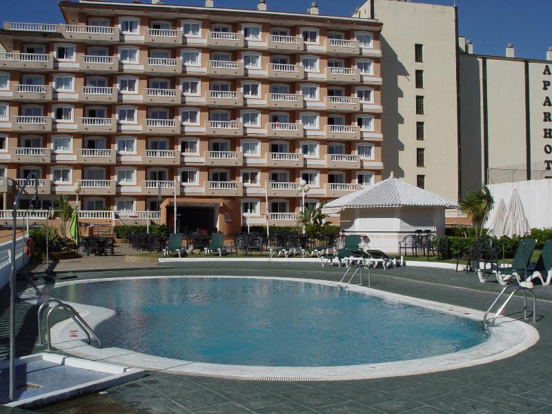 Acuasol Aparthotel 4*