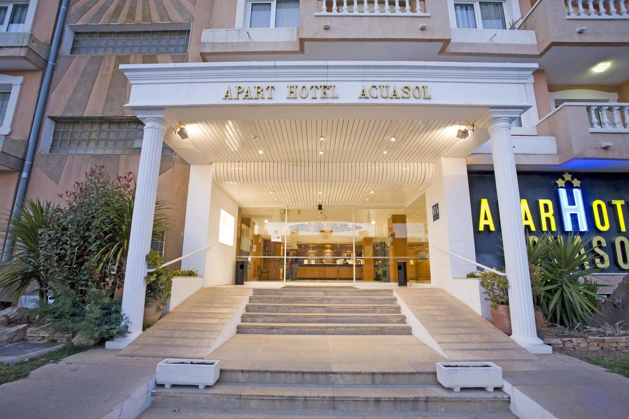 Acuasol Aparthotel 4*